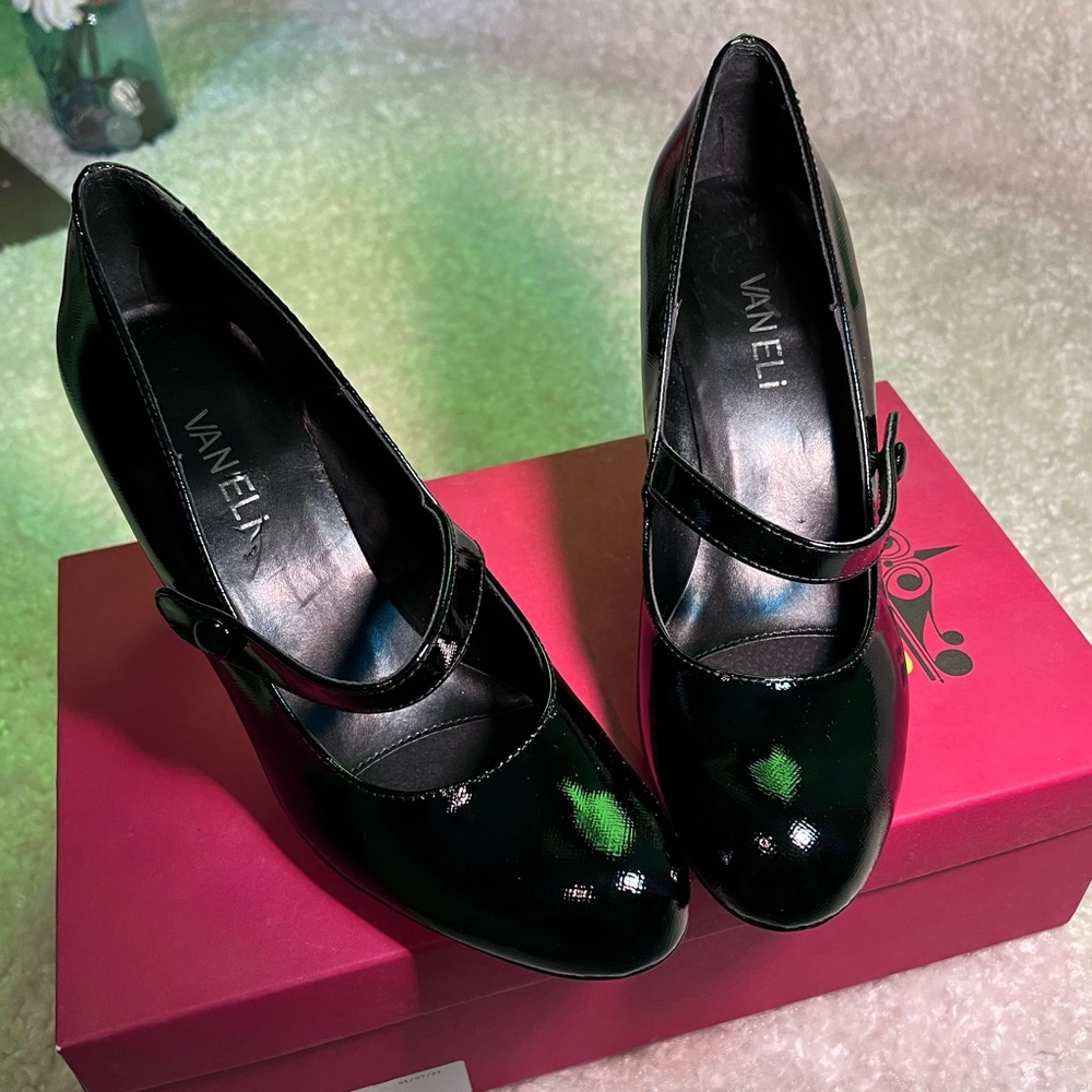 NIB $126 Van Eli Patent Leather Mary Jane Pumps | Heels | Classic | Staple - Picture 4 of 9